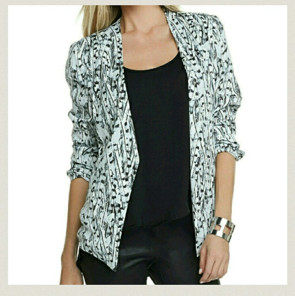 TART Collections Silky Gaby blazer feathers! NWT