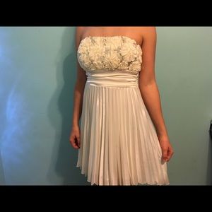 Beautiful homecoming dress!!