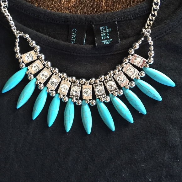 Stunning stylish necklace FLASH SALE!! TODAY ONLY!