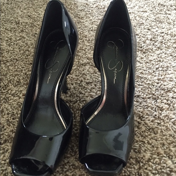 Jessica Simpson black peak toe heals - Picture 4 of 4