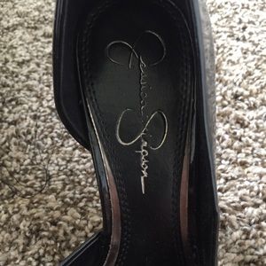 Jessica Simpson black peak toe heals