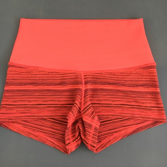 Lululemon Boogie Short Roll Down, size 6