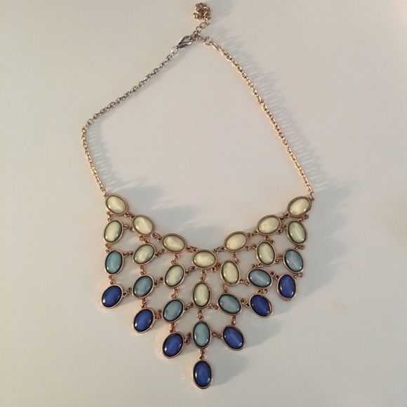 Statement necklace
