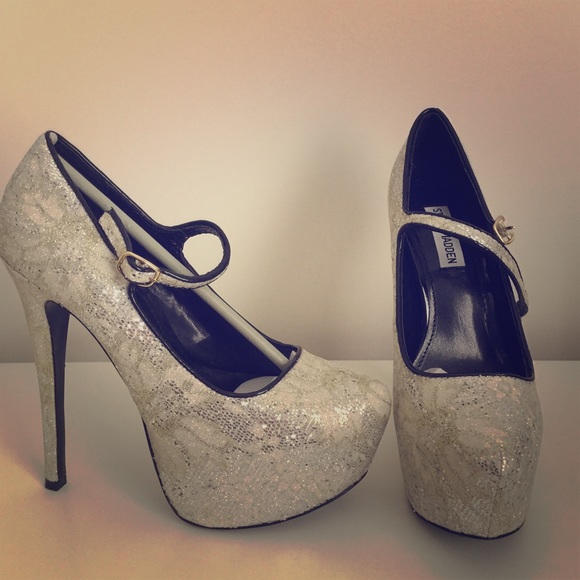 Steve Madden Shoes - Steve Madden Mary Jane Platform