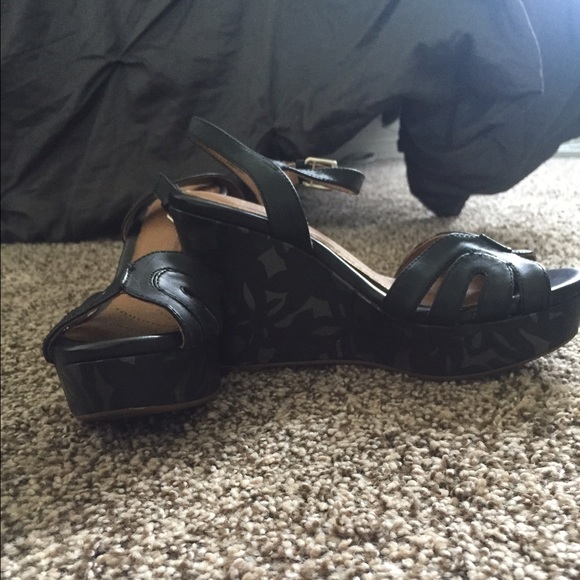 Wedges - Picture 1 of 4