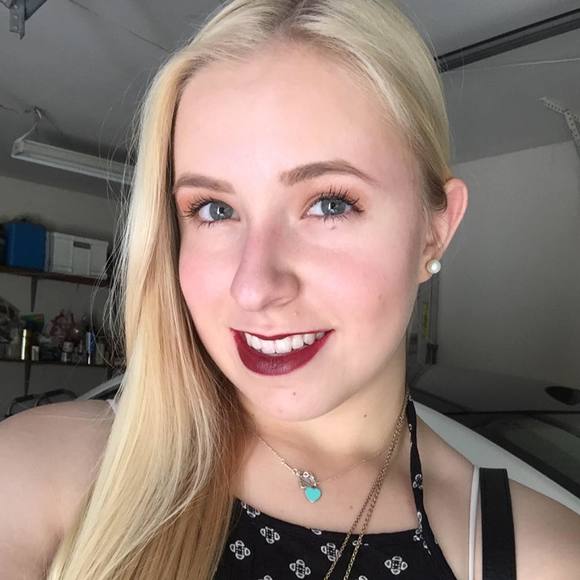 Meet your Posher, Taeler