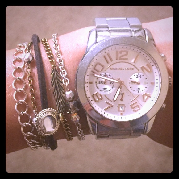 MICHAEL KORS WATCH! Silver and gold