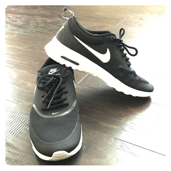 Nike Air Max Thea Black/White