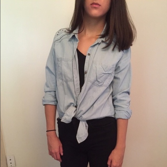 Chambray embroidered button up