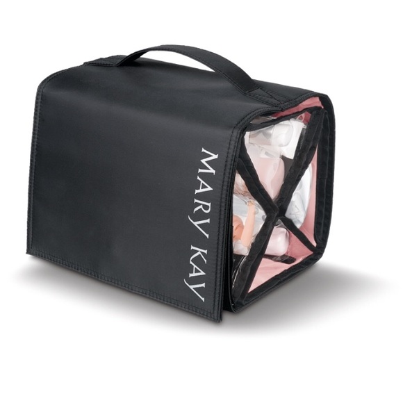SOLD Mary Kay roll up bag - Picture 2 of 3