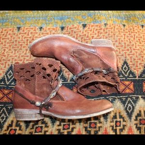 Free People Lancelyn West Boot Size 39 (Women's 8)