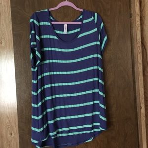 Lularoe Classic T