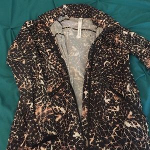 Lulu Lemon lightweight hooded jacket