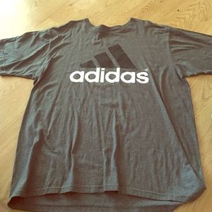 Adidas T-Shirt