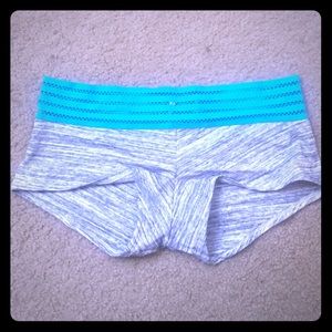 Victoria's Secret: Pink ( low rise boy-short)