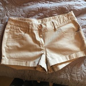 Forever 21 khaki shorts
