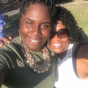 Meet your Posher, Jacqueline