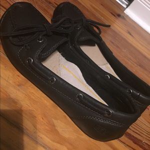 Keen loafers brand new never worn
