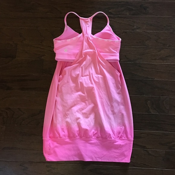 Lululemon tank - Picture 2 of 4