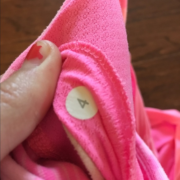 Lululemon tank - Picture 4 of 4