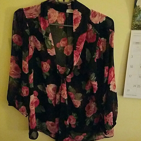 Wicked cute blouse shirt !!