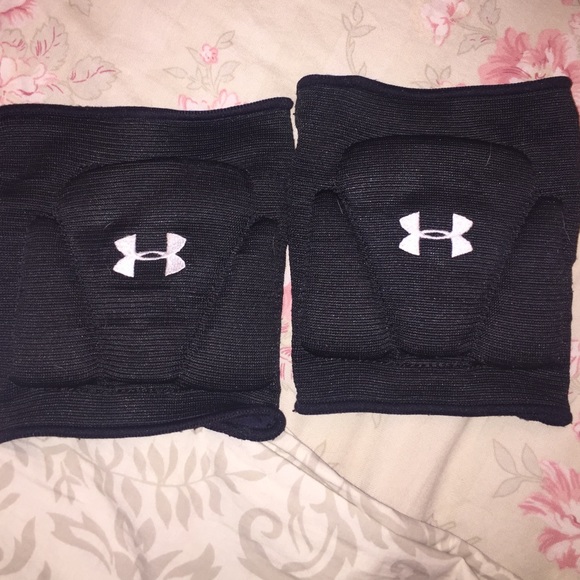 Under Armor Knee Pads