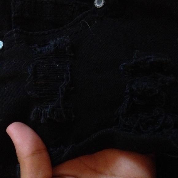 Shorts - Picture 2 of 3