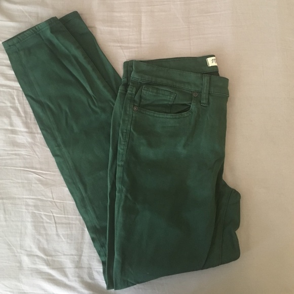 NEVER WORN Madewell green skinny pants, size 28