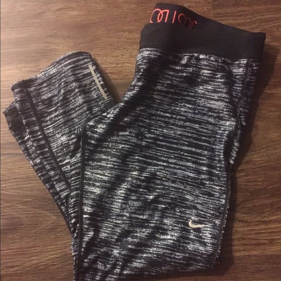 Nike spandex dri fit leggings Capri