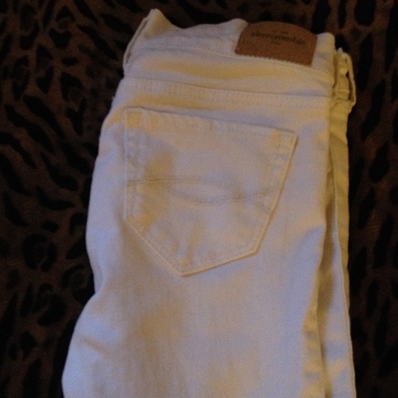 Jeans - Picture 2 of 3