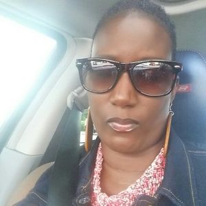 Meet your Posher, Tanya