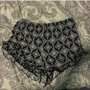 High rise ruffled shorts
