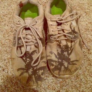 PROJECT NIKE PALM TREE ROSHES