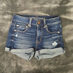 AEO Hi-Rise Shortie Dark Wash