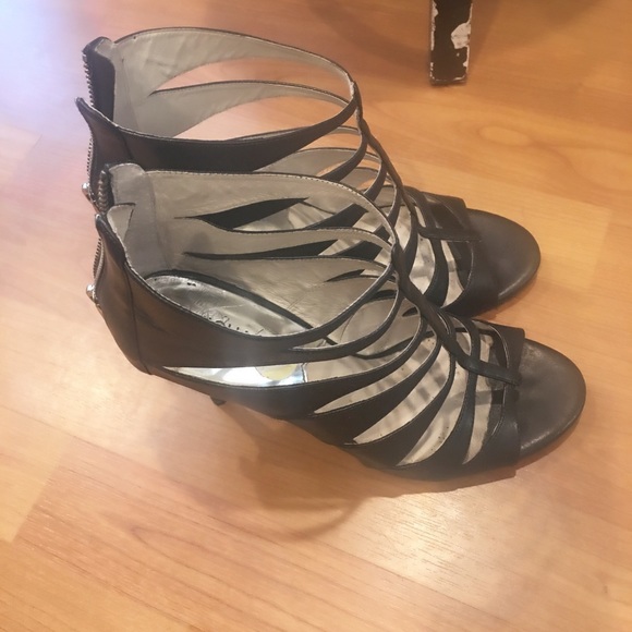 Michael Kors shoes - Picture 3 of 4