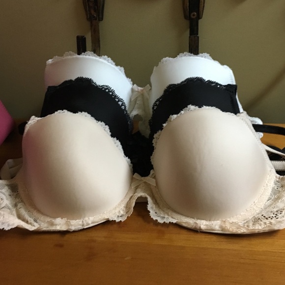 Sold VS dream angels 34c bras