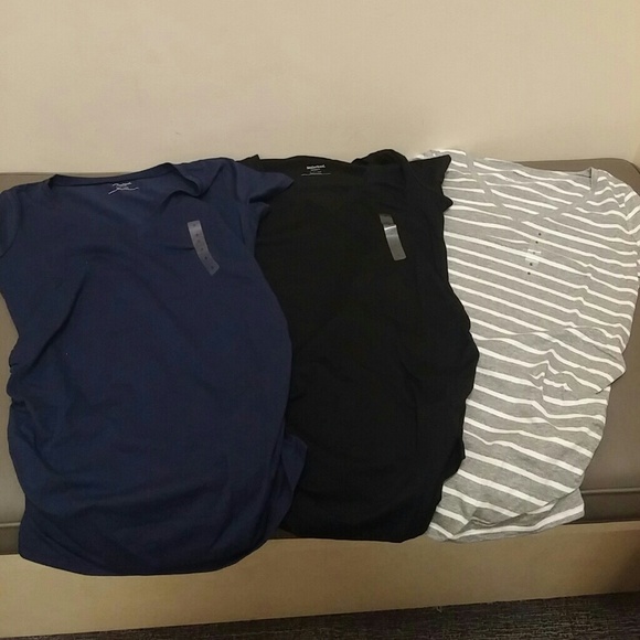 Side ruched maternity too bundle. NWT