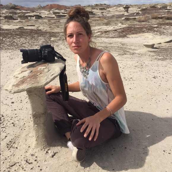 Meet your Posher, Christina - Picture 1 of 1