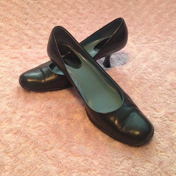 Size 6 Me Too pumps style Grace