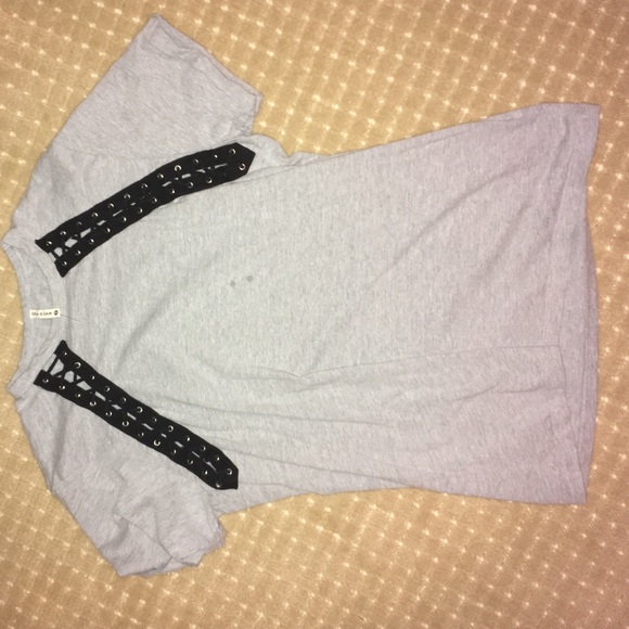LF Emma and Sam lace up side tee