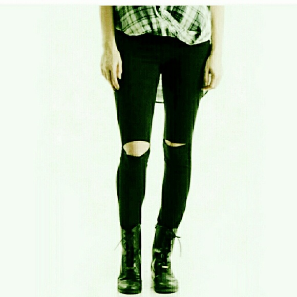 Black Cutout Leggings - Picture 3 of 4