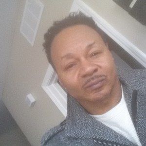 Meet your Posher, Dennis