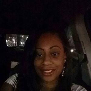 Meet your Posher, Najla