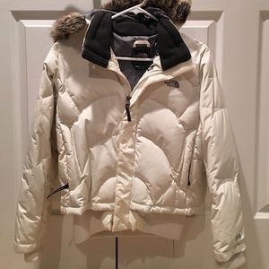 White girls Northface Puff Jacket
