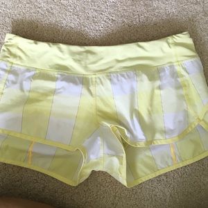 Lululemon speed shorts, 2-way stretch, VGUC