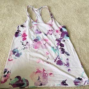 Lululemon blurred blossom CRB, GUC