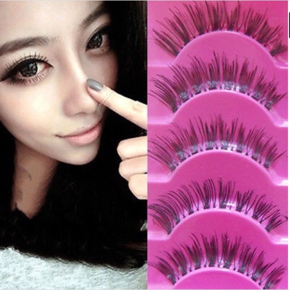 5 Pairs of EyeLashes! New!