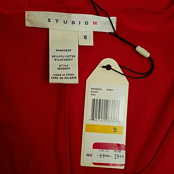 Studio M Red Long Sleeved Dress NWT - Picture 3 of 4