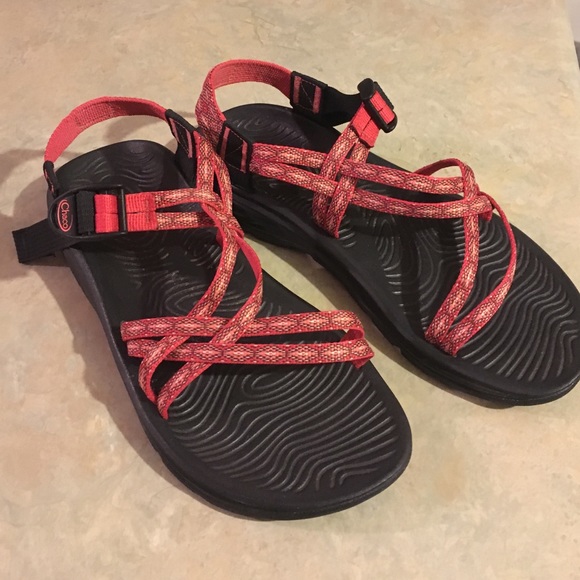 Chaco Shoes - Chaco's- no toe hole