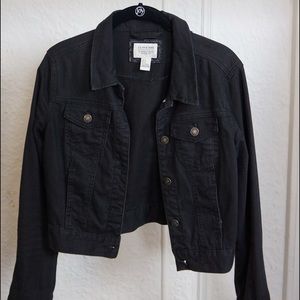 F21 Black cropped jean jacket